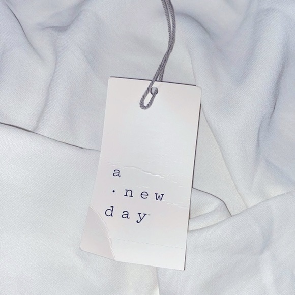 A new Day white top size medium new with tags - Picture 5 of 6